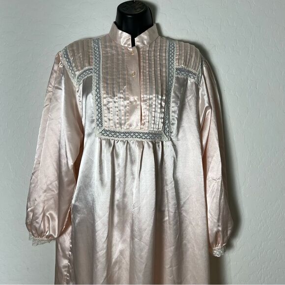 Elise Stevens Vintage Satin Flannel Lined High Neck Lace Ribbon Long Nightgown M - Picture 2 of 13
